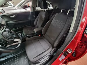 Kia Rio Dream Team Kamera Alu Navi DAB Klimaautom. SHZ 48.722 km 11.290 &euro; HAAN 42781