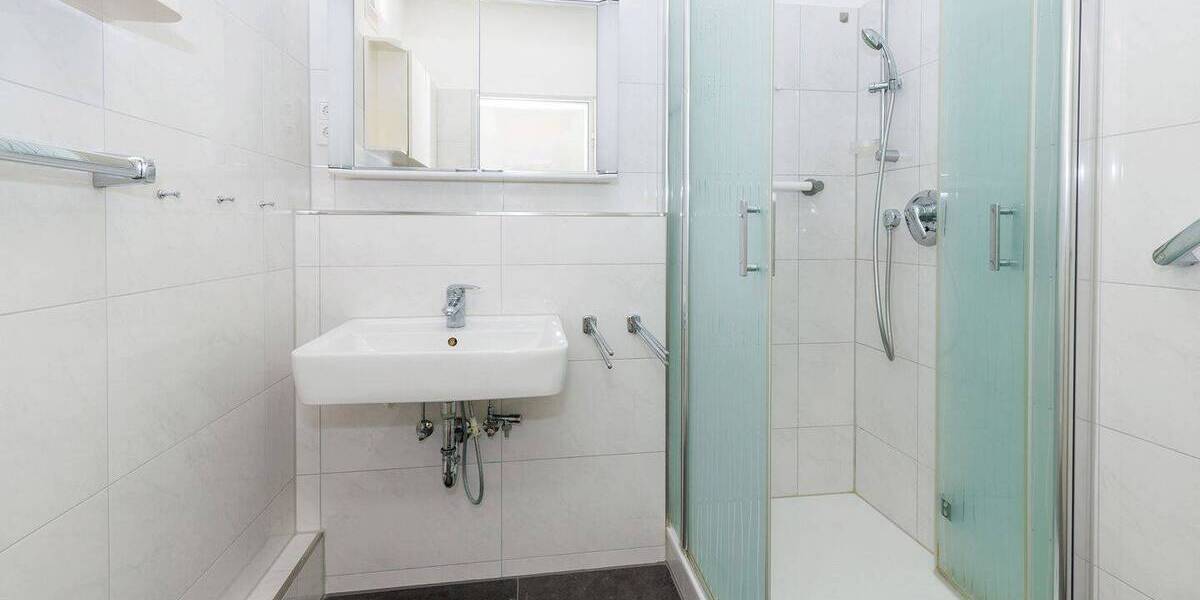 Etagenwohnung Düsseldorf Gerresheim - 3 Zimmer, 91 m&sup2;, 350.000&euro; | Angebot:26817882