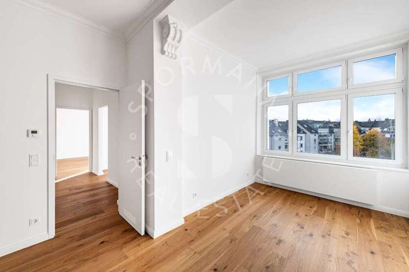 Wohnung zum Kaufen in Düsseldorf 499.000 € 77.49 m²