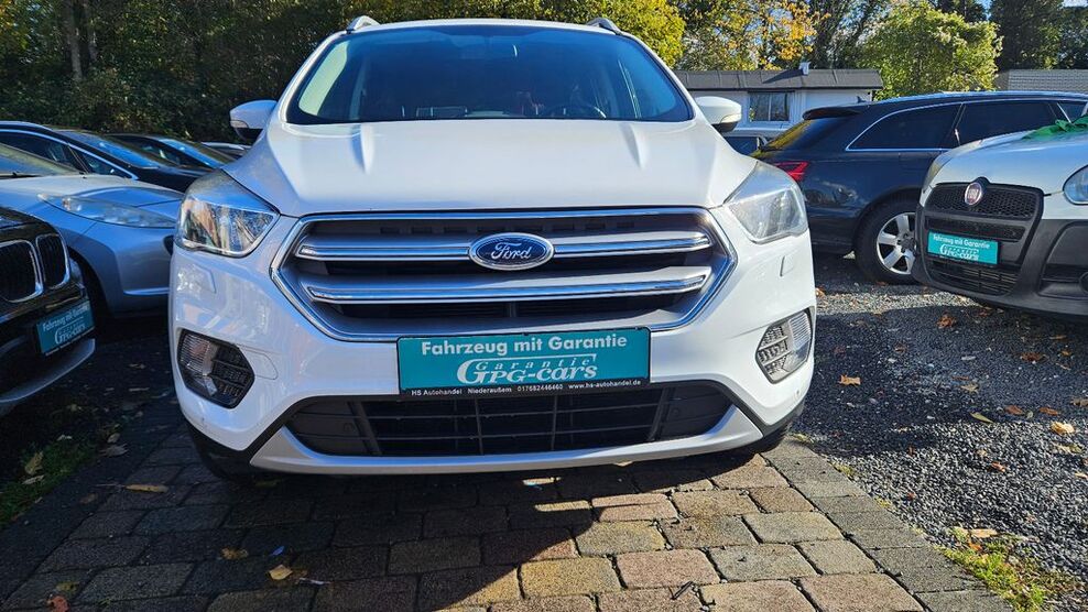 Ford Kuga 121.477 km 10.900 € Bergheim-Niederaußem 50129