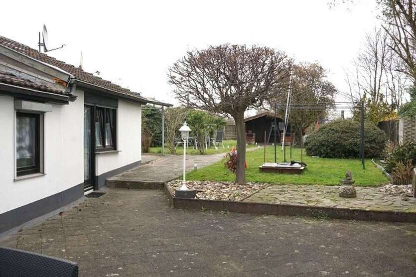 Haus zum Kaufen in Mönchengladbach 345.000 € 200 m²