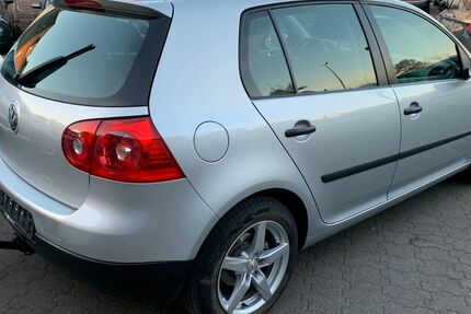 VW Golf 216.000 km 3.650 &euro; Moers 47443