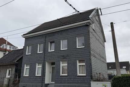 Haus zum Kaufen in Solingen 355.000 € 280 m² 12 zimmer