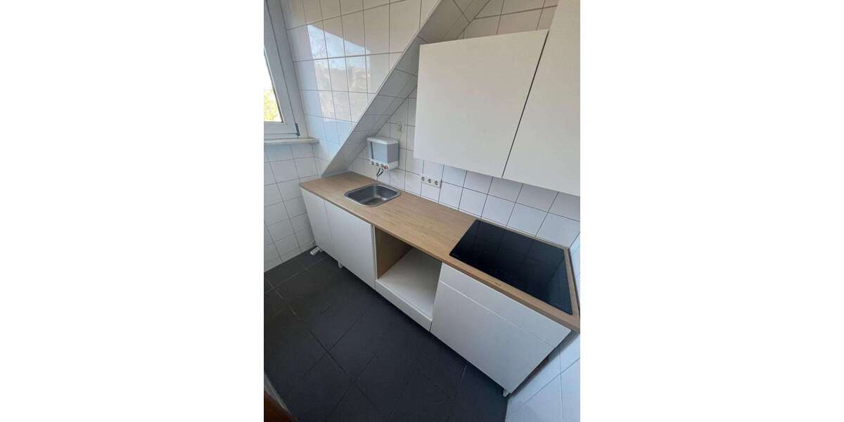 Etagenwohnung Düsseldorf Oberbilk - 1 Zimmer, 33 m&sup2;, 585&euro; | Angebot:26882698