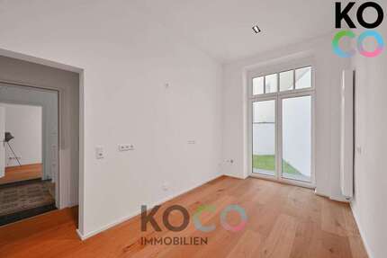 Haus zum Kaufen in Düsseldorf 990.000 € 260 m²