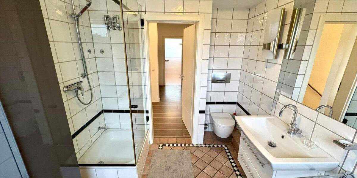 Etagenwohnung Leverkusen Küppersteg - 3 Zimmer, 85 m&sup2;, 329.000&euro; | Angebot:25461397