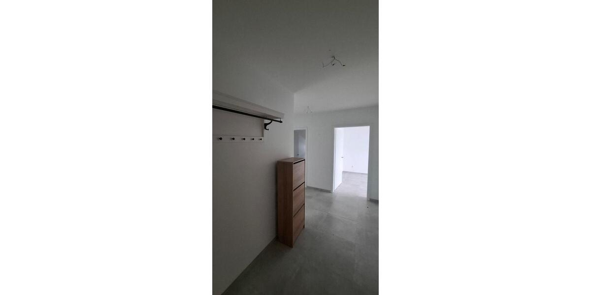 Etagenwohnung Grevenbroich Neuenhausen - 3.5 Zimmer, 87 m&sup2;, 1.750&euro; | Angebot:25418927