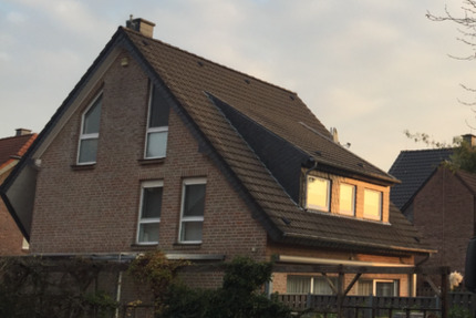 Freistehendes Einfamilienhaus mit PV + Garage in St. Tönis 7 zimmer