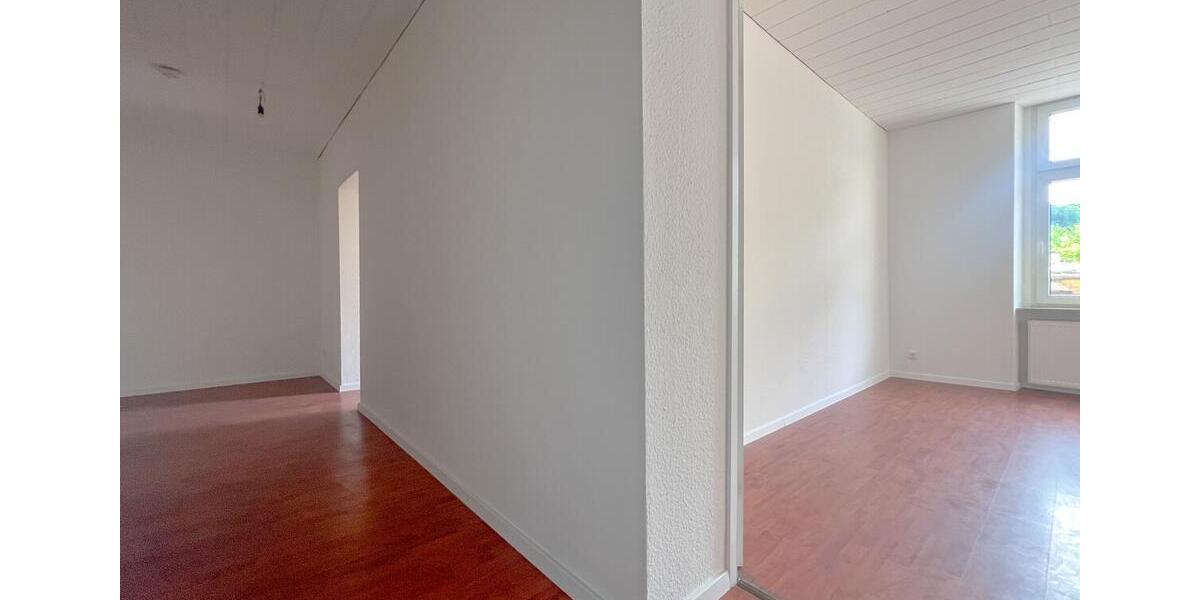 Erstbezug nach Renovierung: Lichtdurchflutete 2,5-Zimmer-Wohnung zum Wohlfühlen 2.5 zimmer