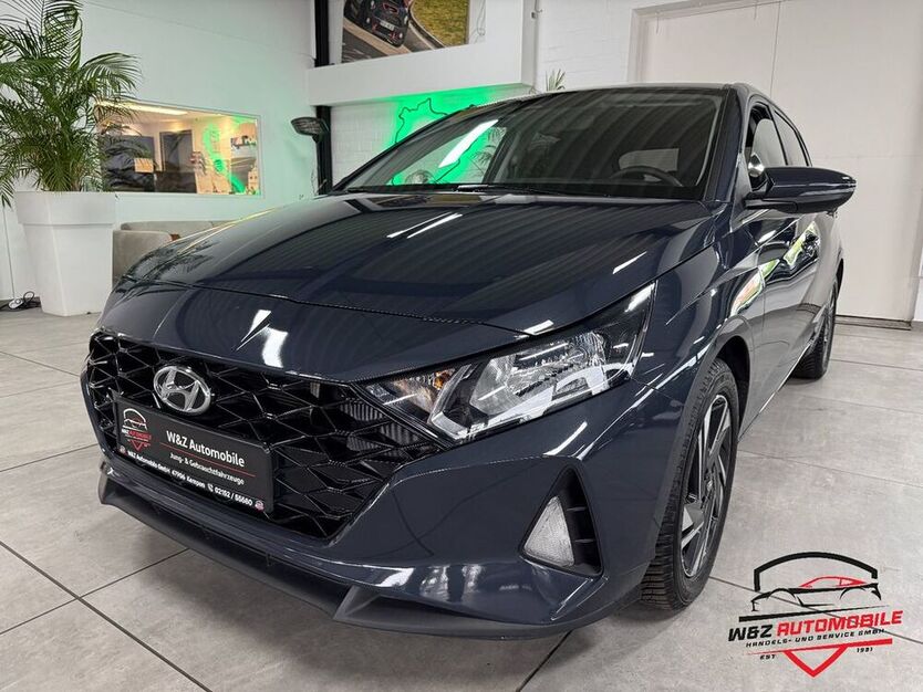 i20