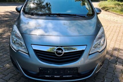 Opel Meriva 143.000 km 4.499 € Essen 45356
