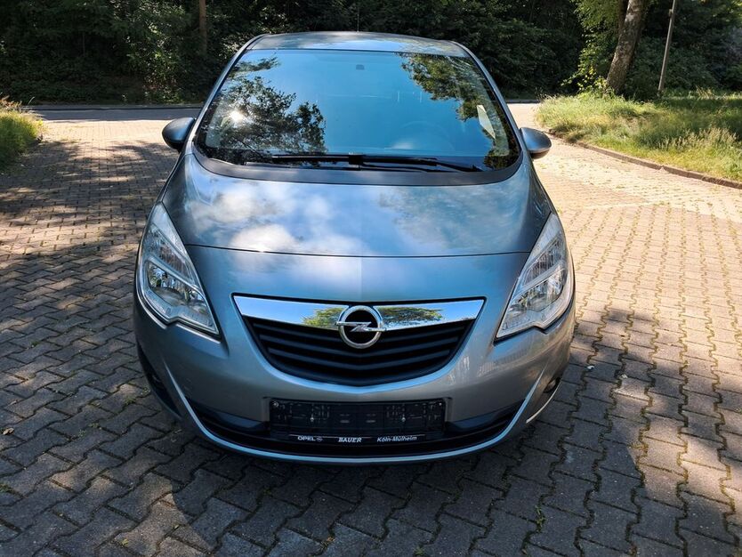 Opel Meriva 143.000 km 4.499 € Essen 45356