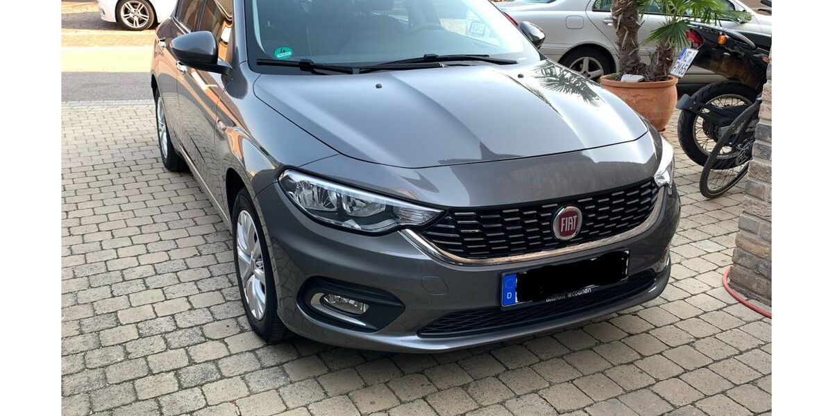 Fiat Tipo 129.880 km 6.490 € Neuss 41464