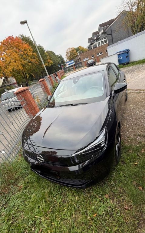 Opel Corsa 3.978 km 16.800 € Burscheid 51399