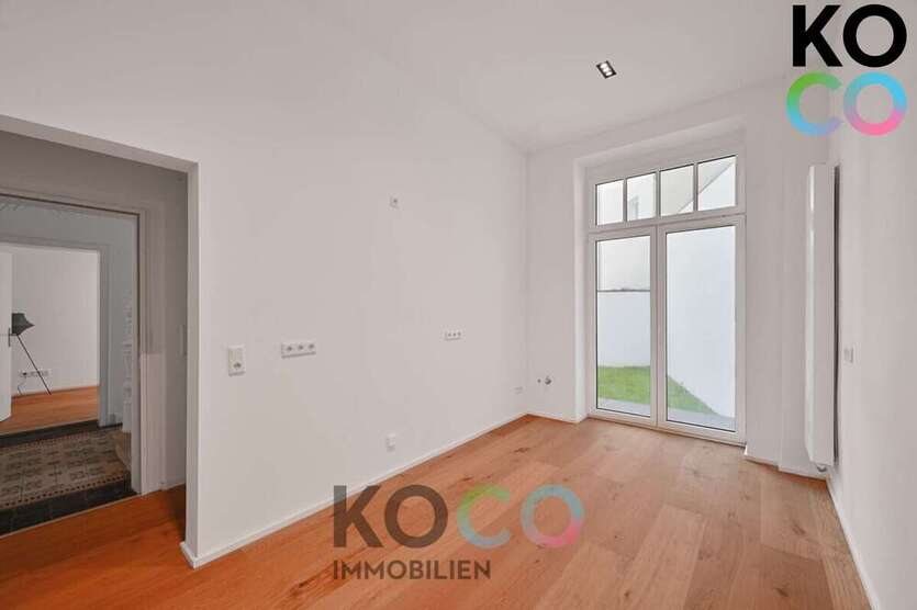 Haus zum Kaufen in Düsseldorf 990.000 € 260 m²