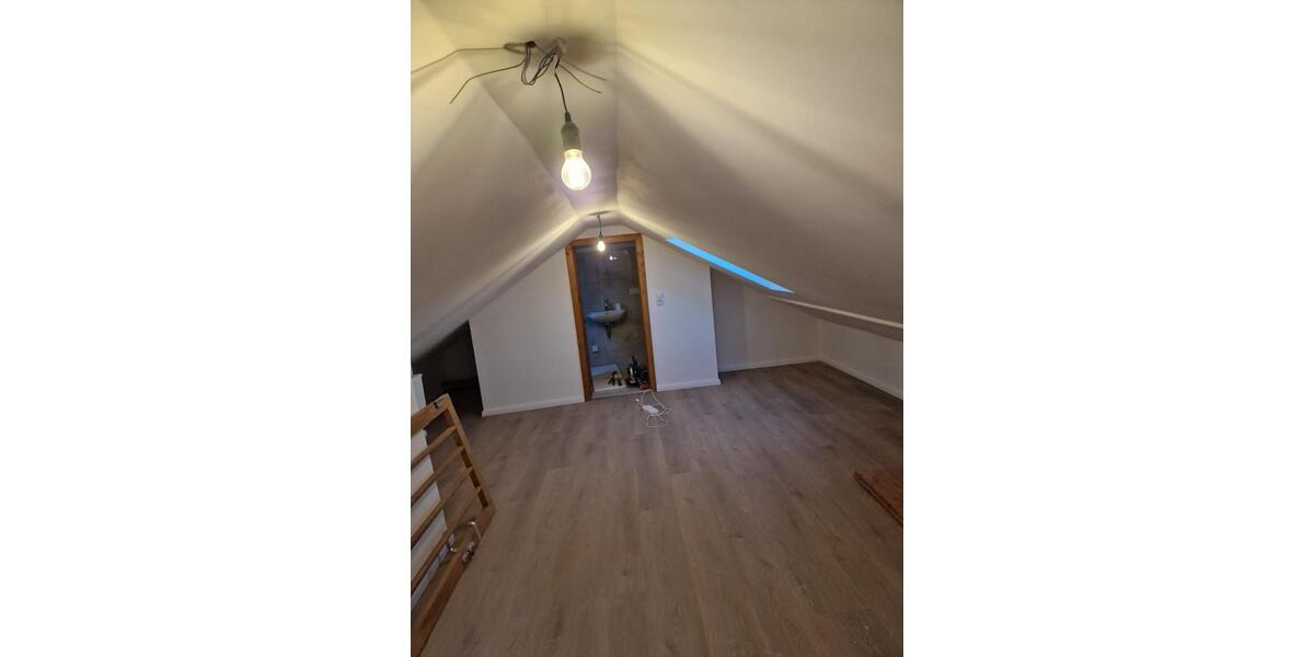 Erstbezug nach Sanierung – 4-Zimmer-Wohnung mit großem Balkon 4 zimmer