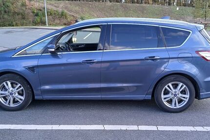 Ford S-Max 73.850 km 23.205 € Odenthal-Neschen 51519