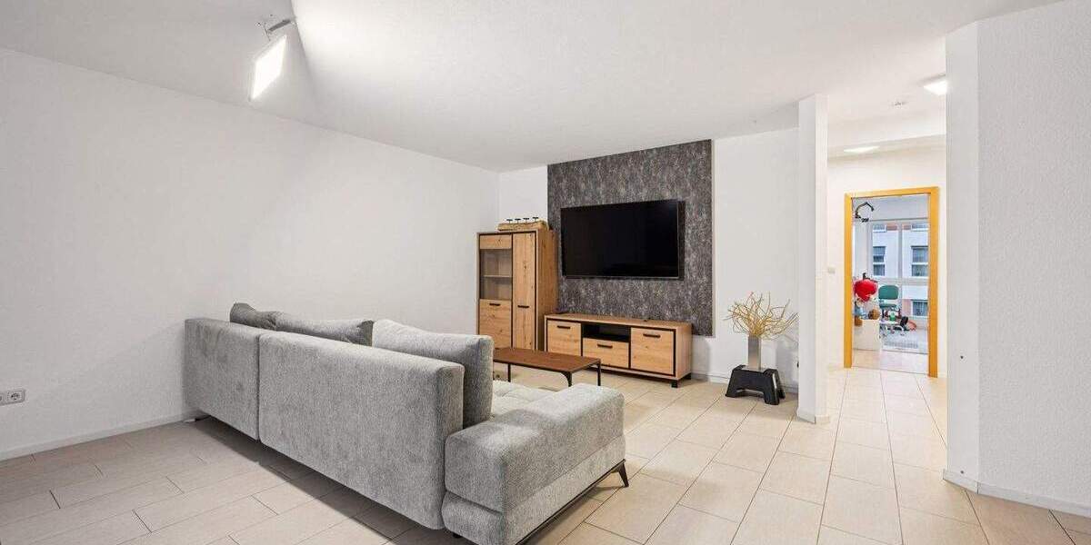 Etagenwohnung Mönchengladbach Mülfort - 3 Zimmer, 85 m&sup2;, 195.000&euro; | Angebot:25669261