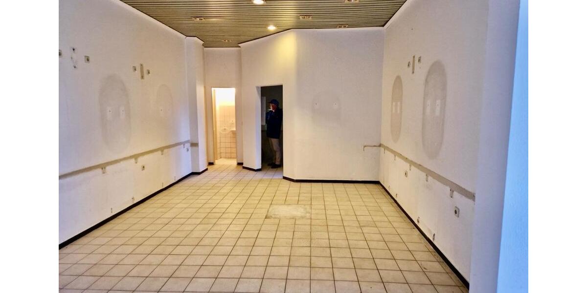 Helle Gewerbeeinheit mit ca. 80 m² in gut erreichbarer Lage zimmer