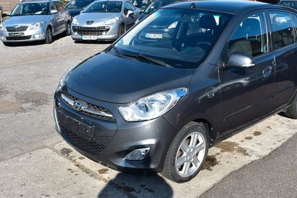 Hyundai i10 59.700 km 5.980 € Oberhausen 46145