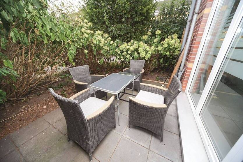 Wohnen oder Investieren: Stilvolle 2,5-Zimmer-Wohnung mit Terrasse & Top-Ausstattung in Rheinnähe !!!