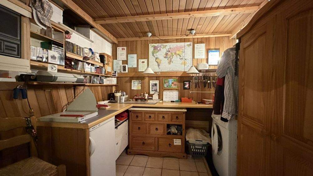 Doppelhaushälfte in Oberhausen-Eisenheim mit Garten, Garage, Carport, zwei Terrassen und mehr! 6 zimmer