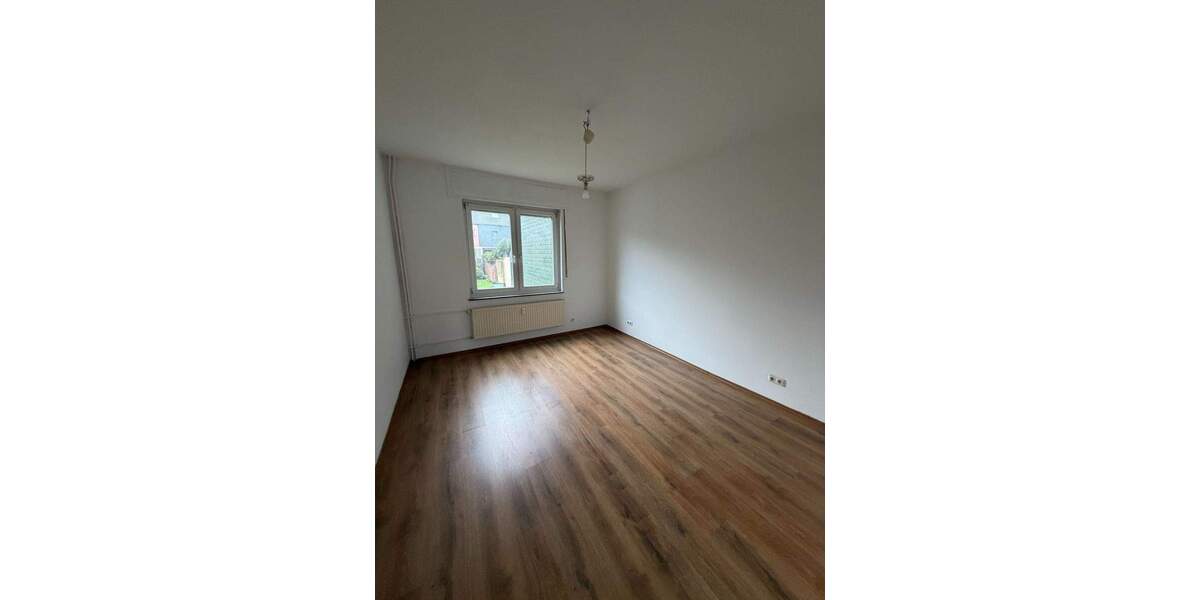 Etagenwohnung Duisburg Mittelmeiderich - 3 Zimmer, 61 m&sup2;, 500&euro; | Angebot:25736815