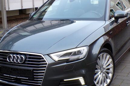 Audi A3 200.000 km 10.440 &euro; Düsseldorf 40468