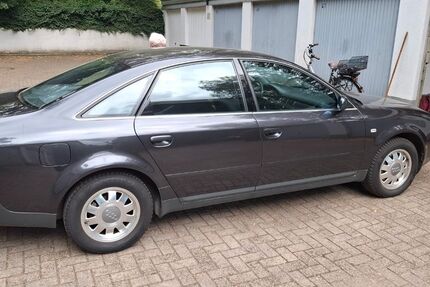 Audi A6 200.000 km 2.500 &euro; Duisburg 47179