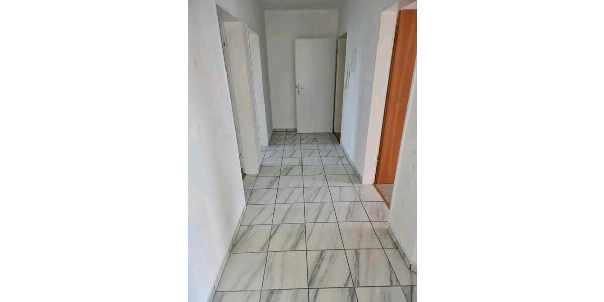 Etagenwohnung Mönchengladbach Süd - 3 Zimmer, 83 m&sup2;, 1.300&euro; | Angebot:26127004