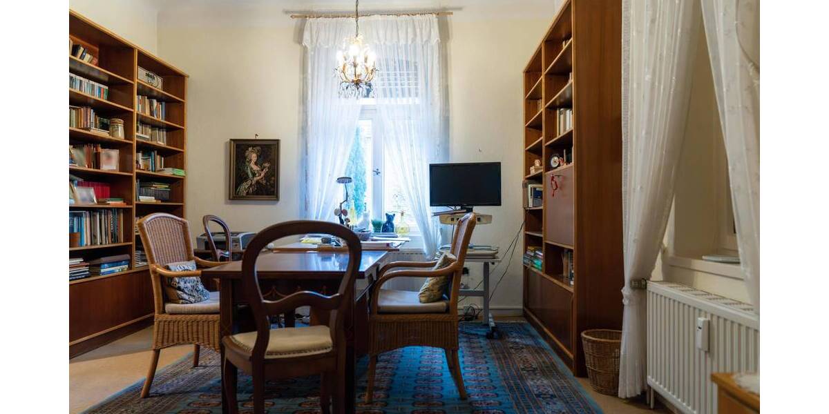 Ein- bis Zweifamilienhaus 7 zimmer