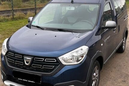 Dacia Dokker 186.000 km 6.900 &euro; Oberhausen 46049