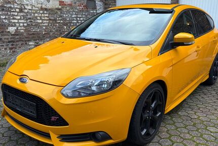 Ford Focus 122.000 km 10.500 &euro; Bedburg 50181