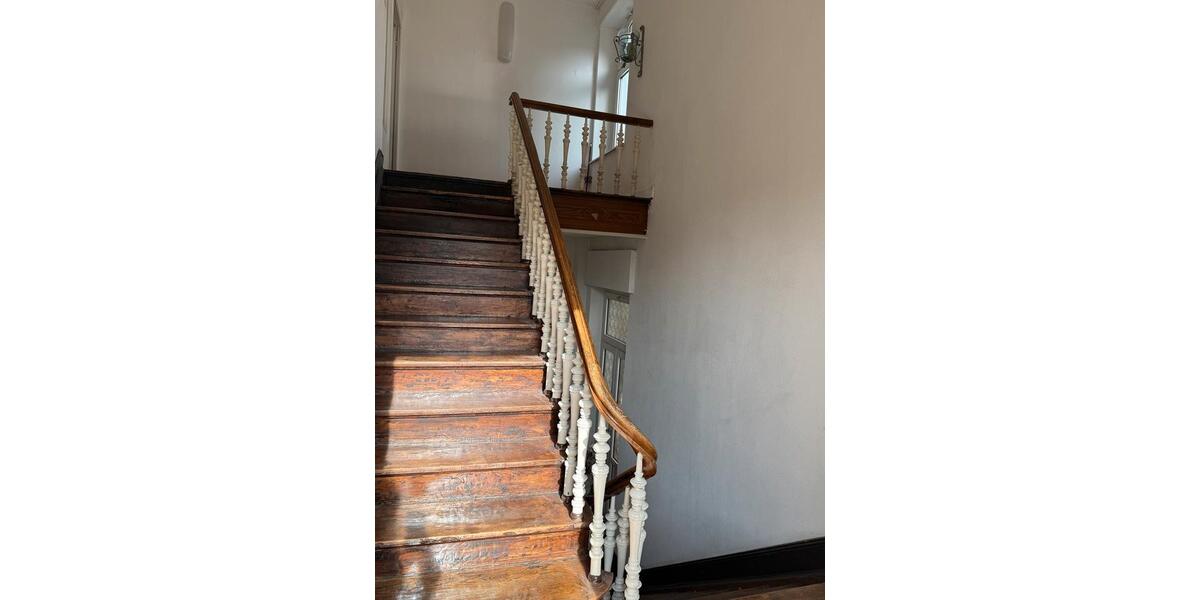 Dachgeschoßwohnung Düsseldorf Niederkassel - 4 Zimmer, 122 m&sup2;, 1.250&euro; | Angebot:25284241