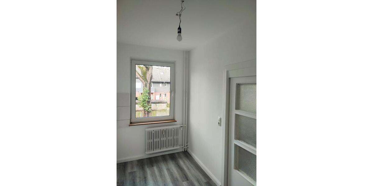 Etagenwohnung Duisburg Mittelmeiderich - 1 Zimmer, 46 m&sup2;, 340&euro; | Angebot:25720453