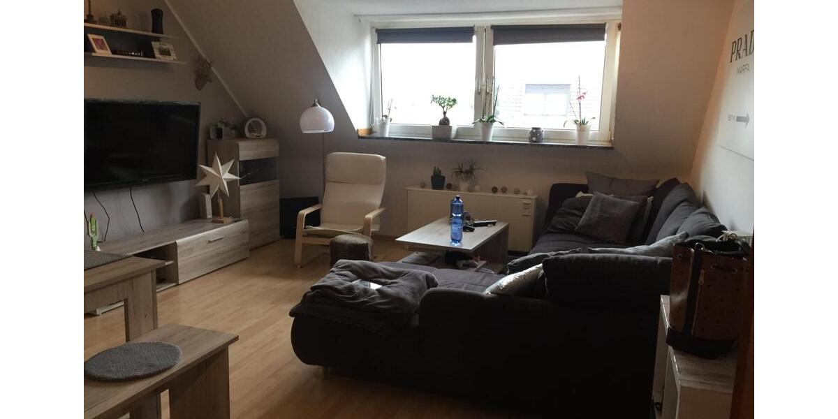 Dachgeschoßwohnung Mönchengladbach Ost - 2 Zimmer, 58 m&sup2;, 365&euro; | Angebot:25407463