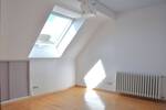 Stilvolles Generationenhaus: DHH, 7 Zimmer, 3 Bäder, großer Garten, Stellplatz