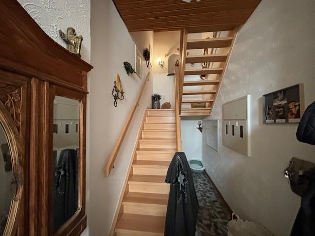 Doppelhaushälfte Mönchengladbach West - 8 Zimmer, 180 m&sup2;, 1.600&euro; | Angebot:24867988