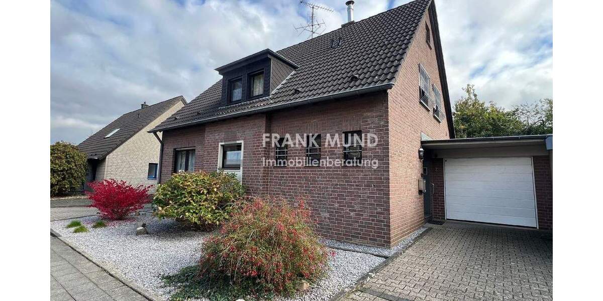 Mehrfamilienhaus, Wohnhaus Mönchengladbach-Wickrath Wickrath - 6 Zimmer, 124 m&sup2;, 398.000&euro; | Angebot:25744860
