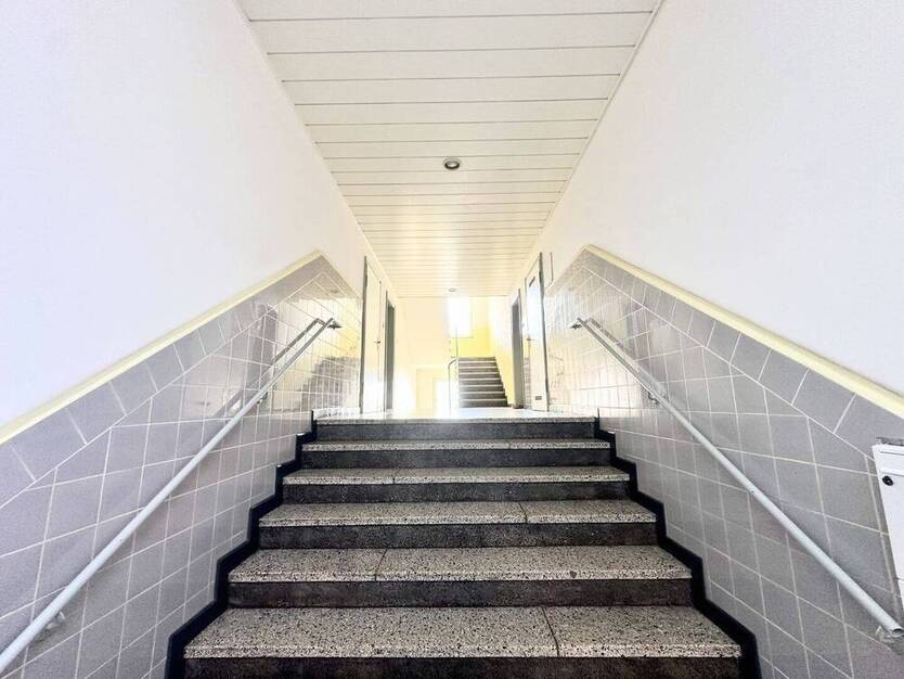 Neubauqualität: komplett revitalisierte 2,5-Zimmerwohnung im Herzen von Düsseldorf-Derendorf
