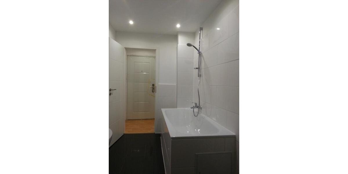 2 Zimmer DG mit BalkonTerrasse ab 01.05.26 zu vermieten! 2 zimmer