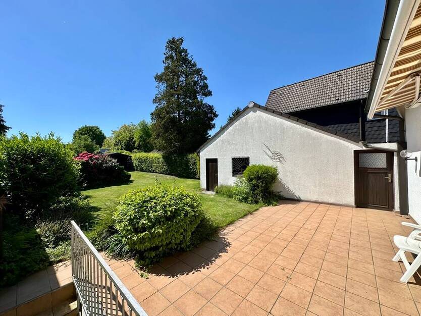Zweifamilienhaus auf großem Erbpachtgrundstück in Essen-Überruhr sucht neue Eigentümer!