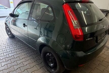 Ford Fiesta 125.000 km 1.350 &euro; Mönchengladbach 41238