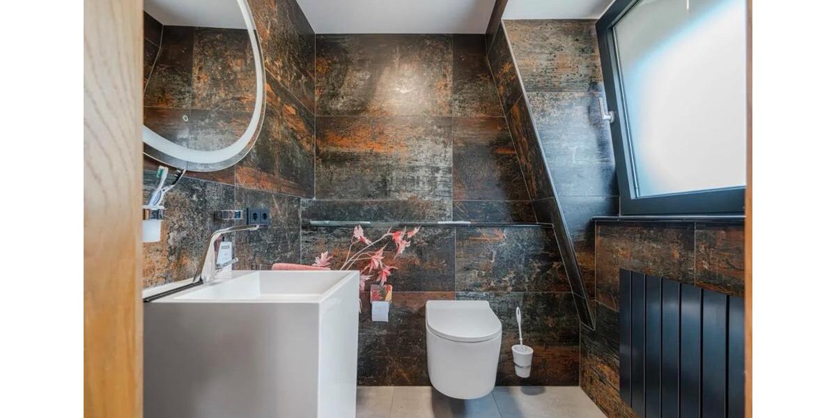 Villa Essen Stadtbezirk IX - 6 Zimmer, 307 m&sup2;, 400&euro; | Angebot:25926286