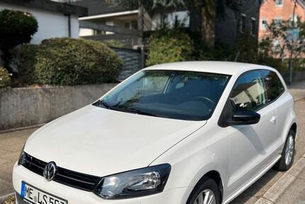 VW Polo 104.197 km 6.300 € Velbert 42549