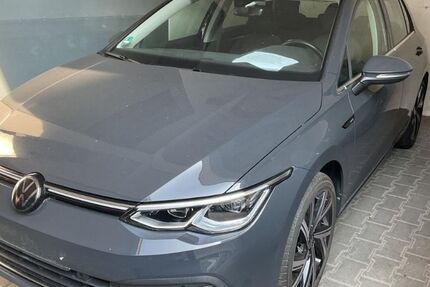 VW Golf 21.765 km 27.950 &euro; Hilden 40721