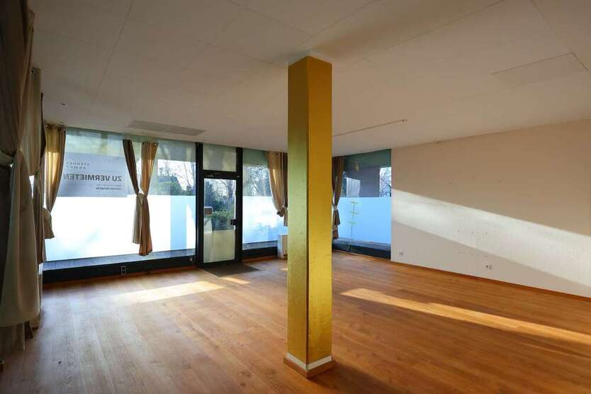 Einzelhandel in Ratingen 600 € 56 m²