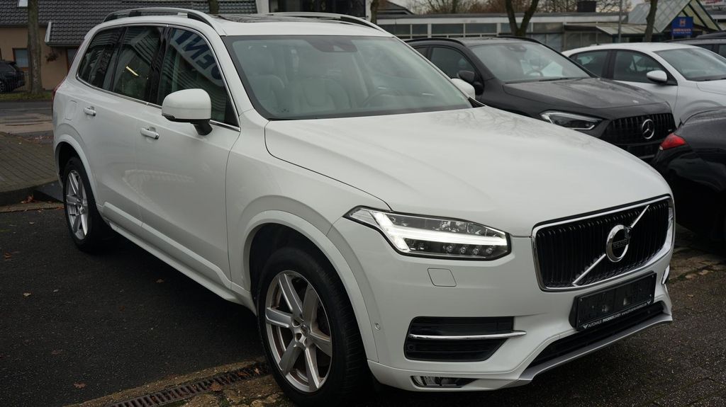 Volvo XC90 180.000 km 22.950 &euro; Krefeld 47807