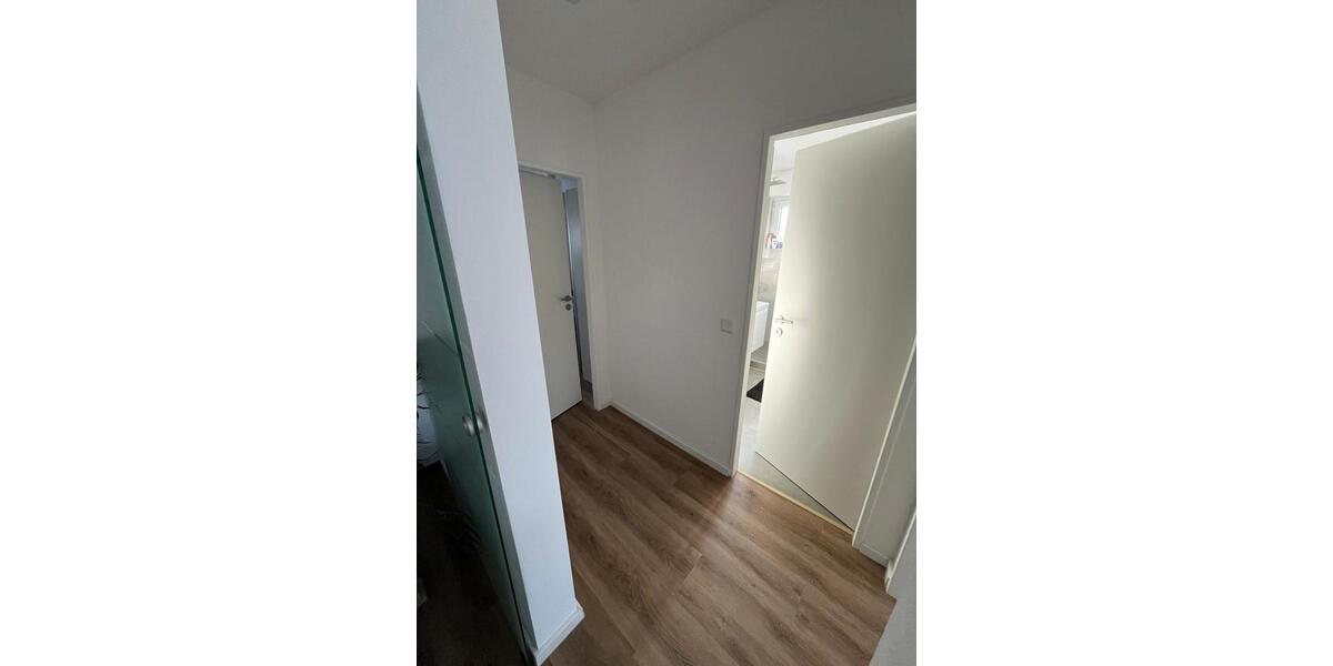 Hochparterre Mönchengladbach Ost - 3 Zimmer, 77 m&sup2;, 1.100&euro; | Angebot:25403027