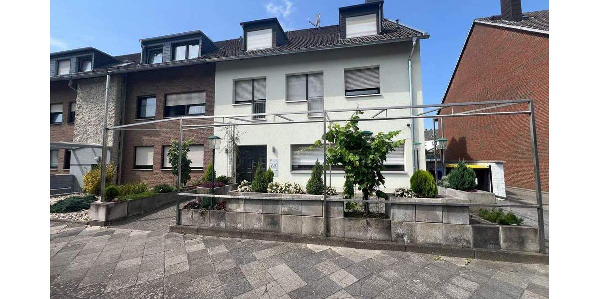 Hochwertiges Mehrgenerationenhaus in ruhiger Wohnlage 9 zimmer